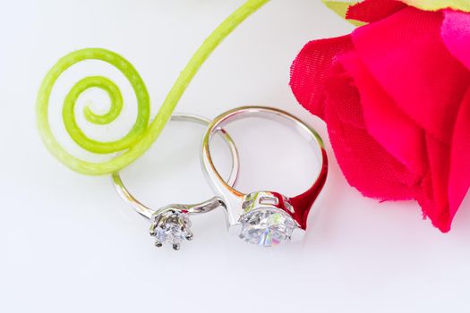 Close up Diamond gem wedding rings on white  background, Jewelry wedding diamond rings on white background