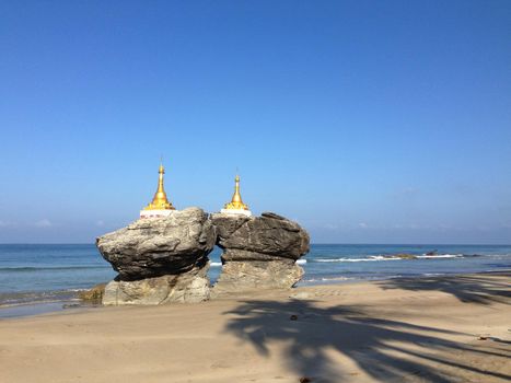 Kyauk Maumghnama Pagoda
