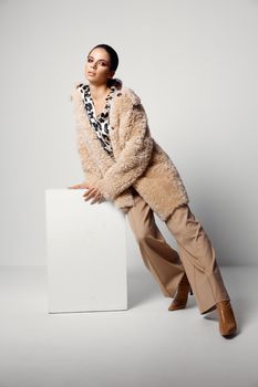 pretty woman leopard print shirts autumn fashion model