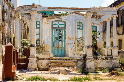 Cuba, Havana,  ruined house