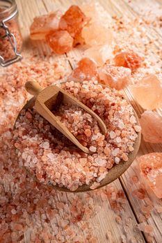 Pink Himalayan salt crystals