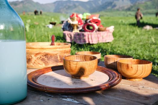Wooden dishes on picknic table